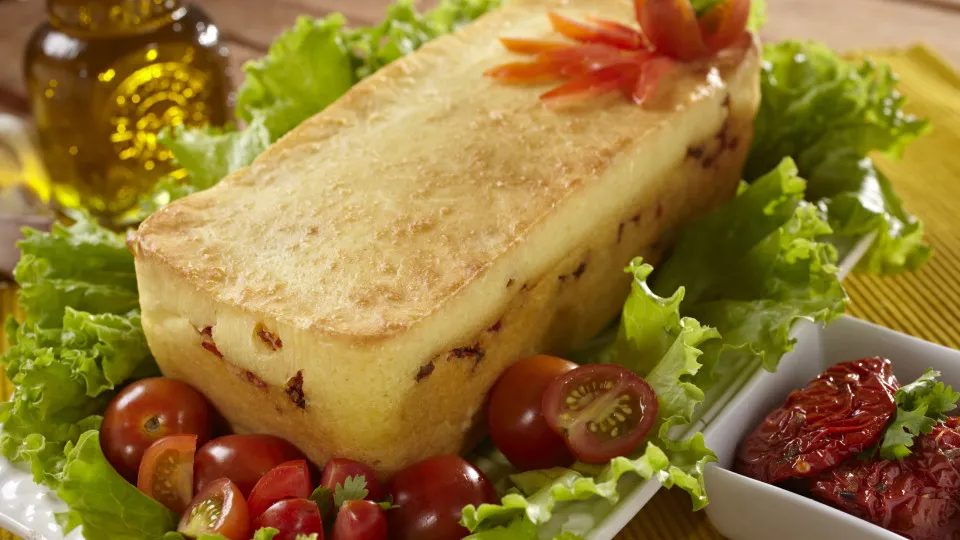 Aprenda a preparar torta de carne moída italiana