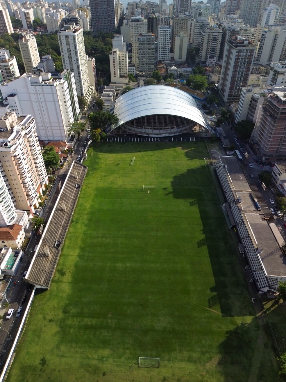 Arquibancada do estádio será derrubada parcialmente para construção de piscinão — Foto: Divulgação