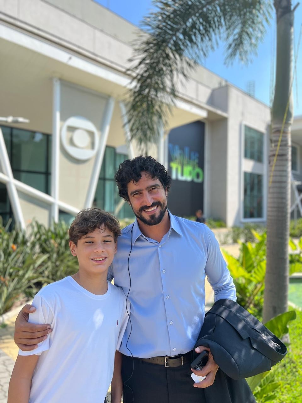 Renato Góes e Miguel Moro serão pai e filho em 'Vale tudo'