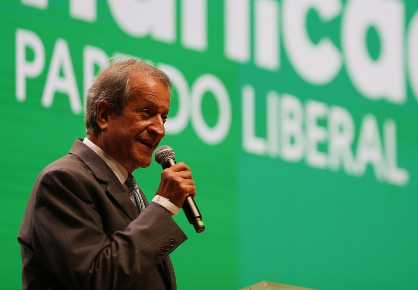 Valdemar recebe passaporte de volta após decisão do STF