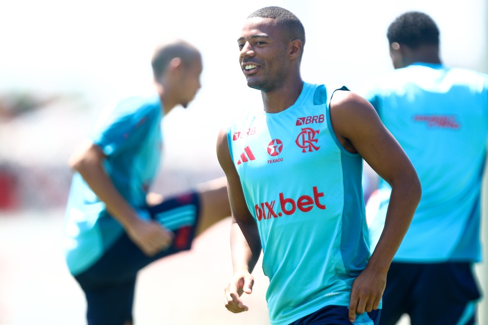 De la Cruz pouco atuou em 2025, por conta do controle de carga — Foto: Gilvan de Souza/Flamengo