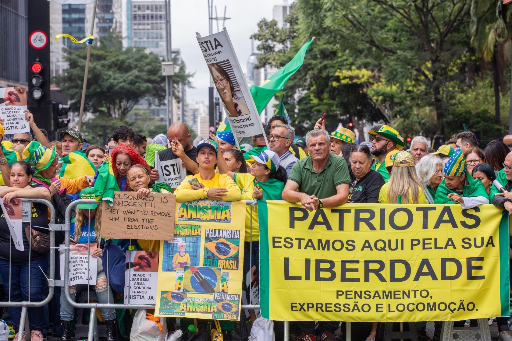 Anistia: Câmara aprova urgência de projeto que pode acabar com a própria Câmara