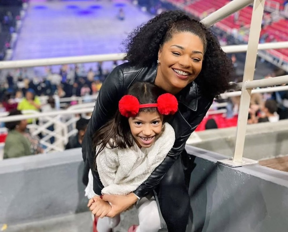 Juliana Alves e a filha, Yolanda — Foto: Reprodução/Instagram