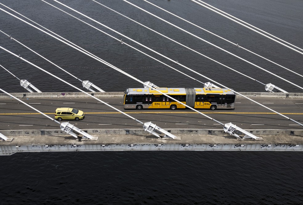 Novos ônibus articulados do sistema BRT começam a chegar em novembro deste ano — Foto: Márcia Foletto / Agência O Globo / 18-10-2024