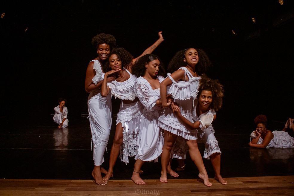 O espetáculo de dança “Iyamesan” será apresentado em escolas municipais da região — Foto: Divulgação