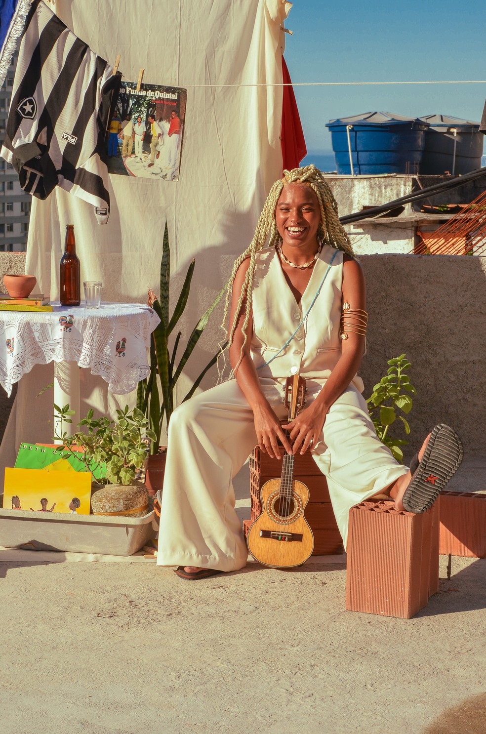 Camilla Monteiro leva o samba para o Centro da Música Carioca Artur da Távola no Sai da Rede — Foto: Divulgação