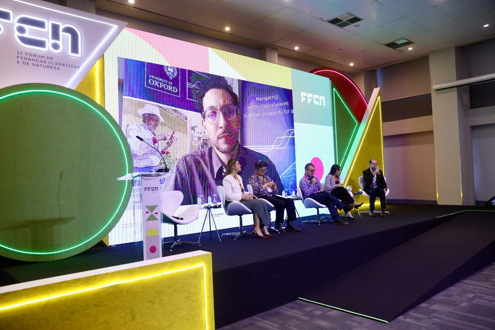 Debate no II Fórum de Finanças Climáticas e de Natureza, realizado no Rio — Foto: Divulgação