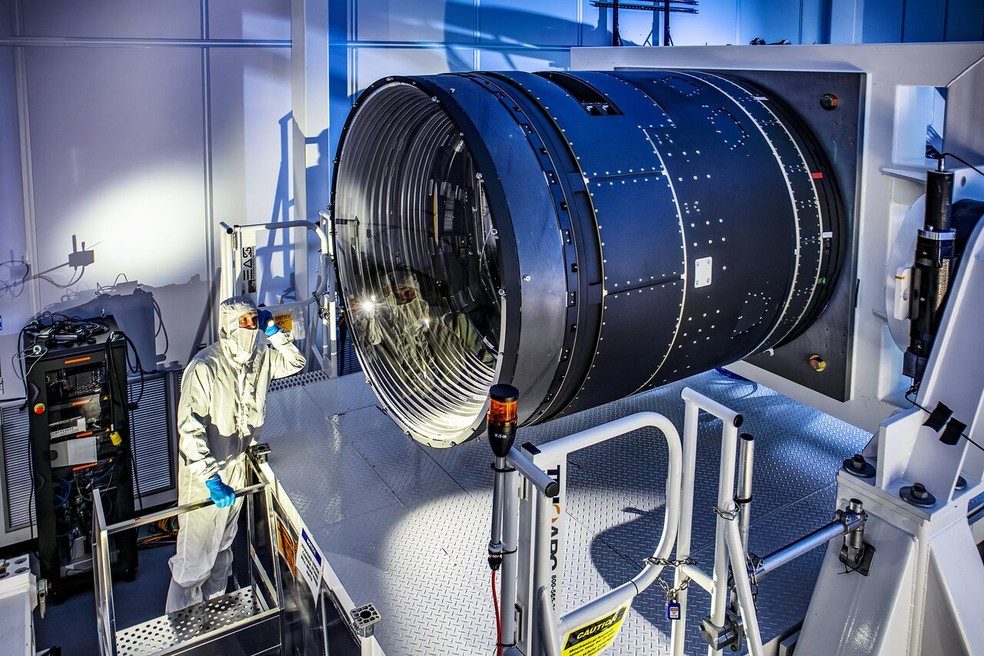 A câmera astronômica do projeto LSST, a maior do mundo, com 3,2 gigapixels de resolução — Foto: Vera C. Rubin Observatory/LSST/divulgação