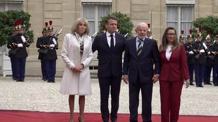 Macron recebe Lula no Eliseu no primeiro dia da visita