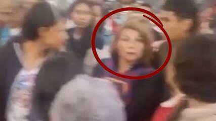 Polícia busca mulher vista ao lado de homem que atirou em pré-candidato à presidência