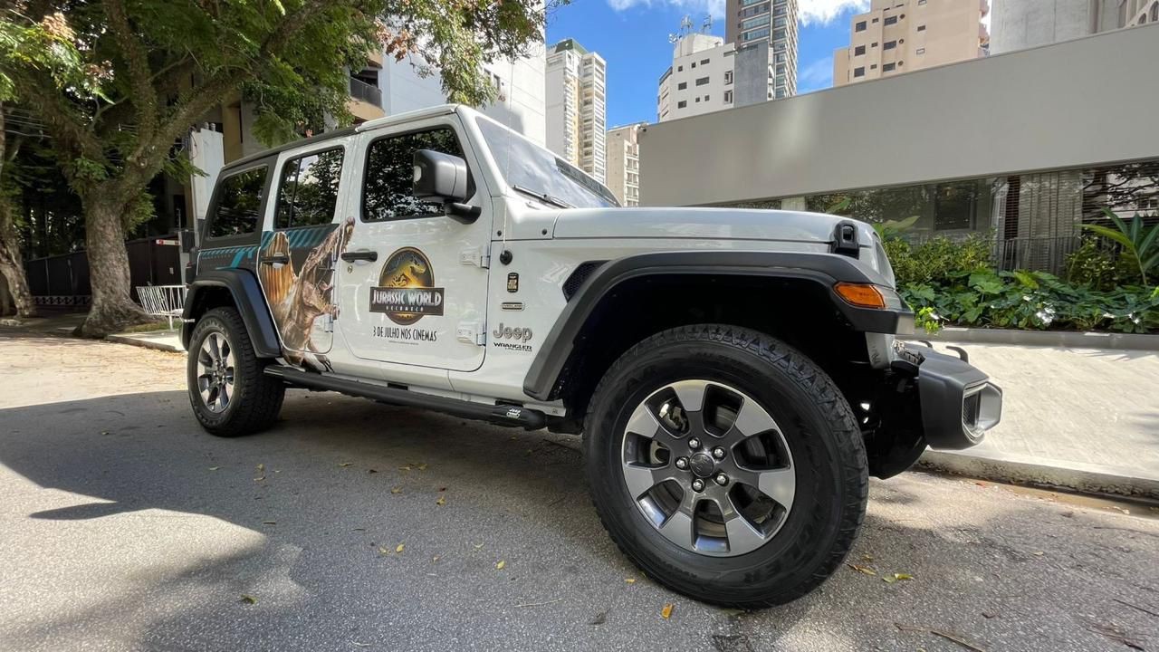 Vai ter gente rodando o Rio de Janeiro no icônico jipe do 'Parque dos dinossauros'