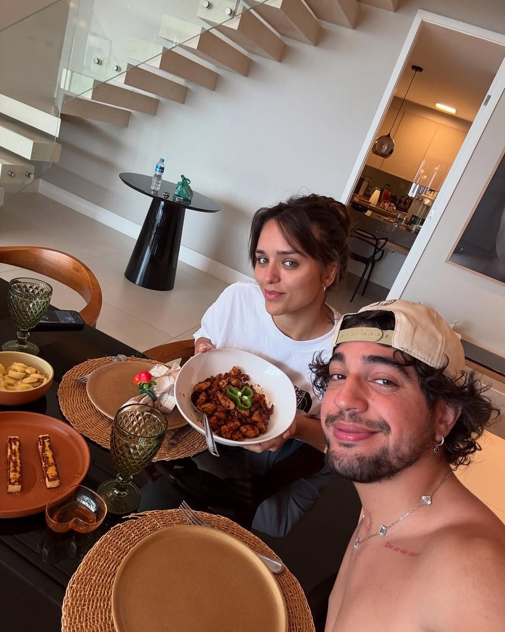 Nattanzinho e Rafa Kalimann anunciaram gravidez — Foto: Reprodução Instagram