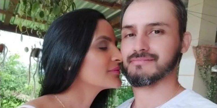 Arma usada por marido que matou mulher e simulou latrocínio no PR foi encontrada em pomar nos fundos de casa; veja o que se sabe — Foto: Reprodução