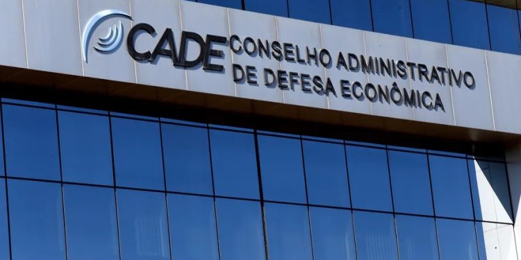 Cade atrasa multa da CSN