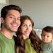 Arthur Aguiar em foto com a família — Foto: Reprodução Instagram