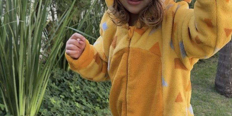 Aurora, filha de Cintia Dicker e Pedro Scooby — Foto: Reprodução/Instagram