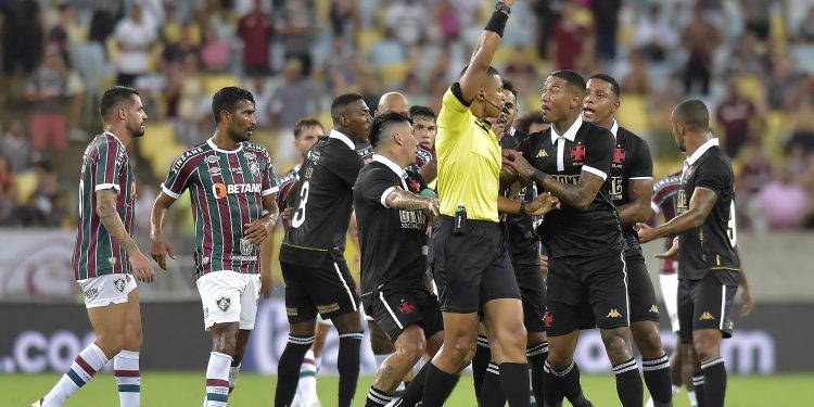 Fluminense diz que Vasco 'desrespeita a legislação' em Plano de Recuperação Judicial