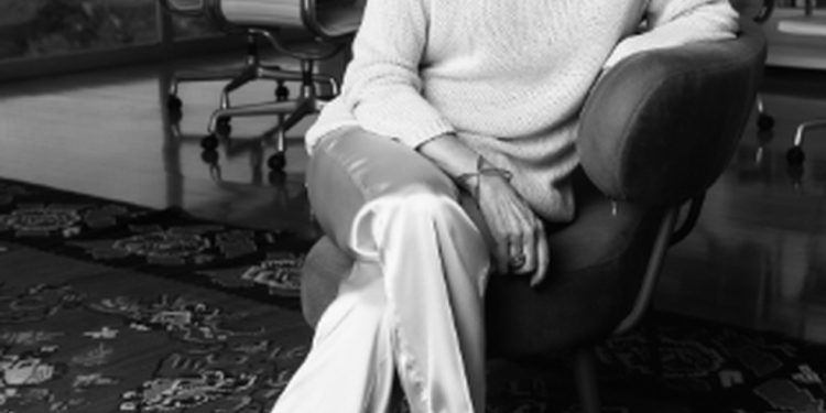 A consultora de moda diz que, para subverter as regras, é preciso conhecê-las — Foto: Cristiano Rolember