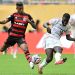 Upamecano contra o Flamengo no Mundial de Clubes — Foto: PATRICIA DE MELO MOREIRA / AFP