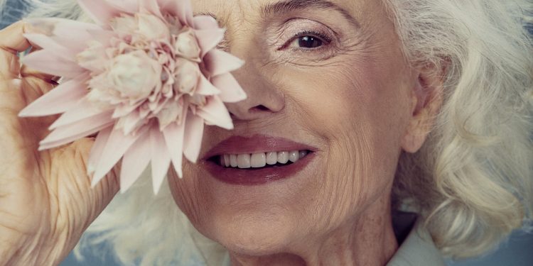 Marieta Severo fala sobre envelhecimento em doc: 'Mais angustia com os neurônios'