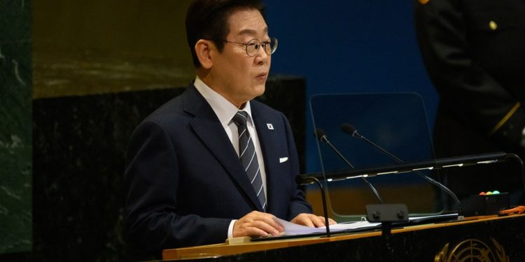 Presidente da Coreia do Sul, Lee Jae-myung, discursa no plenário da Assembleia Geral da ONU — Foto: Alexi J. Rosenfeld/Getty Images/AFP