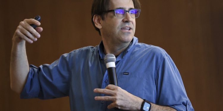 Para Tasso Azevedo, coordenador do MapBiomas, participa do primeiro painel — Foto: Marcelo Camargo/Agência Brasil