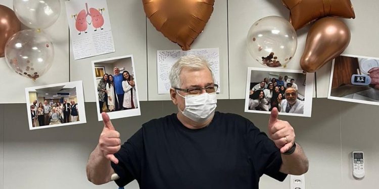 Alexandre Faro ganhou uma festa no dia da alta, no Centro Médico da Gávea do Hospital São Lucas Copacabana — Foto: Arquivo pessoal
