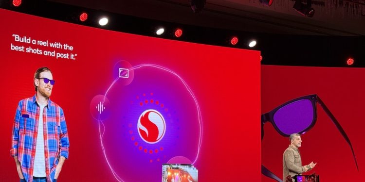 Óculos conectados com IA terão maior interação com outros aparelhos, segundo a Qualcomm que apresenta nova geração de seus novos chips — Foto: Bruno Rosa