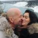 Em fórum sobre Alzheimer, mulher de Bruce Willis, Emma Heming, anuncia livro, que diz ser 'roteiro que gostaria de ter recebido' — Foto: Reprodução