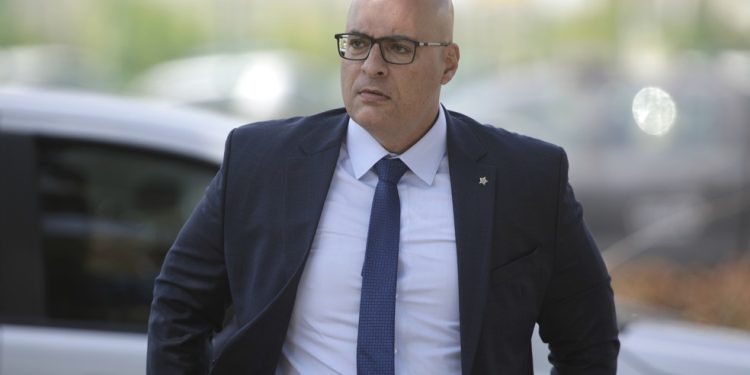 O delegado Felipe Curi, secretário de Polícia Civil — Foto: Fabiano Rocha / Agência O Globo