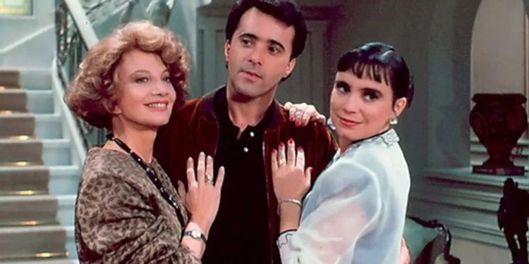 'Rainha da sucata' vai substituir 'A viagem' no Vale a Pena Ver de Novo