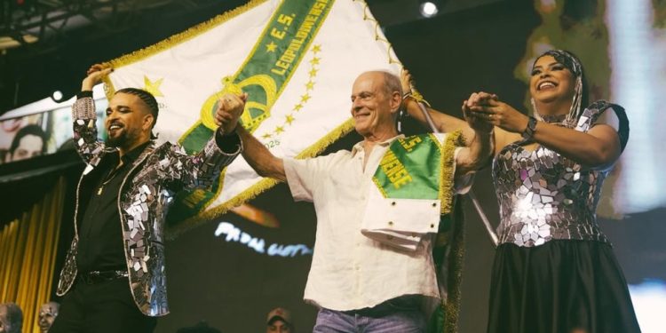 Com presença de Ney Matogrosso, Imperatriz junta sambas para homenagear o cantor na Sapucaí — Foto: Juliana Ferrer/Rafael Fifito