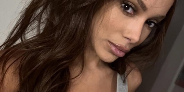 Especialista explica por que o 'novo rosto' de Anitta parece diferente nas fotos — Foto: Reprodução Instagram