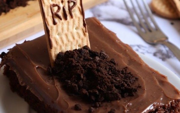 Aprenda como fazer um ‘cemitério de brownie’ para o Halloween