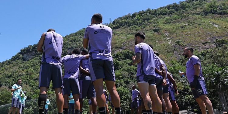 Botafogo contorna princípio de crise sobre atraso em premiação de jogadores