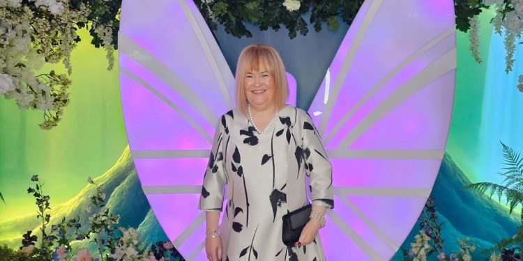 Susan Boyle, a cantora que vendeu 25 milhões de discos após surpreender em reality show — Foto: Reprodução/Instagram