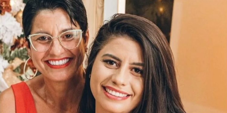 Sueli é mãe de Juliane Vieira, advogada que salvou a família de incêndio, no Paraná — Foto: Reprodução / Redes sociais