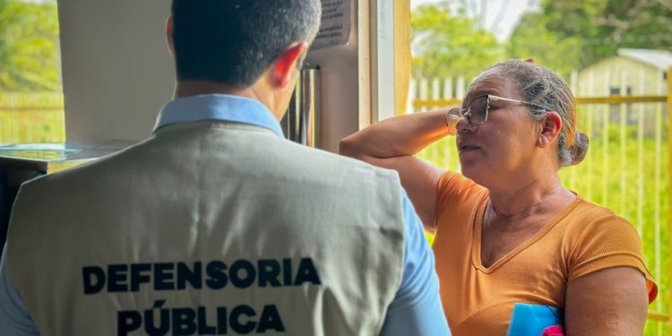 Defensoria Pública na calha do Rio Madeira — Foto: Divulgação/Defensoria Pública do Estado do Amazonas (DPE-AM)