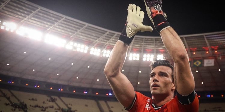 Léo Jardim foi uma das renovações do Vasco sob a gestão de Admar Lopes — Foto: Dikran Sahagian/Vasco