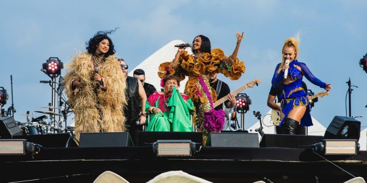 Zaynara (à esq.), Dona Onete, Gaby Amarantos e Joelma em show no Amazônia Live — Foto: Divulgação/Diego Padilha