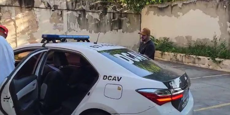 Ex-deputado é preso no Rio de Janeiro acusado de estuprar a própria filha de 2 anos