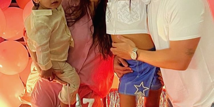 Arthur Aguiar fez uma festa simples para a filha com Maíra Cardi — Foto: Reprodução Instagram