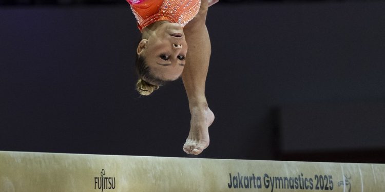 Flavia Saraiva: ginasta mais experiente do Brasil no Mundial de Jacarta — Foto: MeloGym/CBG