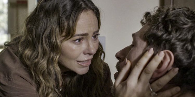 Vale Tudo: Paolla Oliveira e Guilherme Magon foram exaltados por reencontro de Heleninha e Leonardo — Foto: Divulgação TV Globo