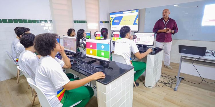 Projeto "Piauí Inteligência Artificial" torna ensino sobre IA disciplina obrigatória para alunos — Foto: Divulgação/Secretaria de Educação do Piauí (Seduc-PI)