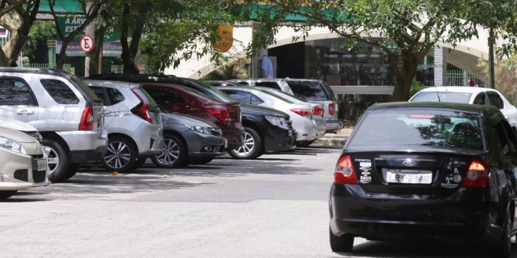 Justiça mantém cobrança de estacionamento na Lagoa Rodrigo de Freitas: R$ 10 a hora