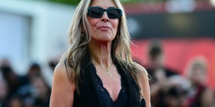 Kathryn Bigelow, diretora de 'A house of dynamite', filme apresentado no Festival de Veneza — Foto: Tiziana Fabi/AFP