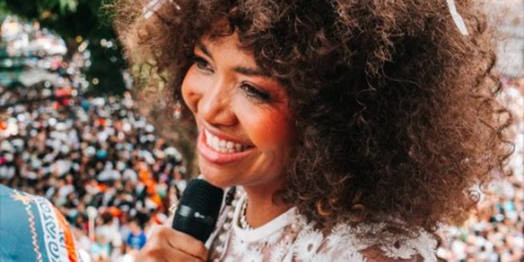 Gaby Amarantos na Festa da Chiquita — Foto: Reprodução Instagram