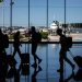 Passageiros deixam de resgatar 95% dos itens perdidos em aeroportos e esquecem até dentadura