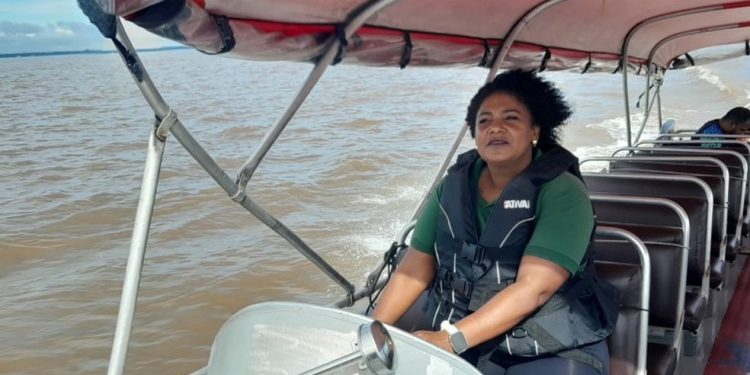 Analice Mota, da Cooperativa de Transporte por Embarcação da Ilha do Combu — Foto: arquivo pessoal